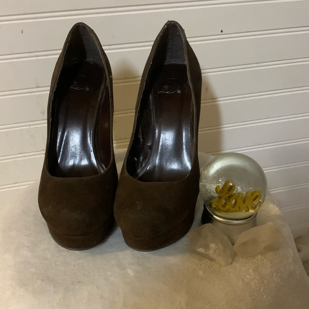 Beautiful Brown Suede Heels!!!